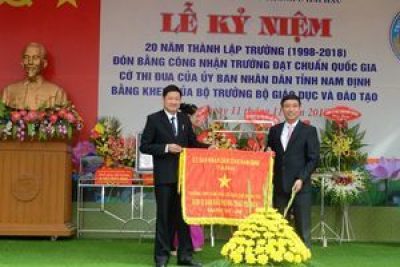Kỉ niệm 20 năm thành lập trường THPT C Hải Hậu